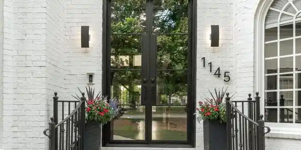 1145 Lake Shore Overlook