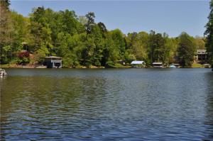 280 Lakeshore Drive
