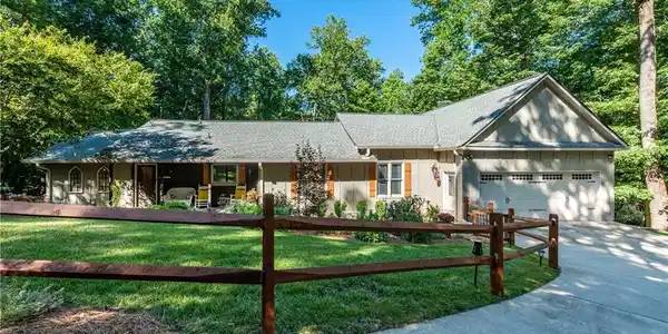 41 Golf View Court