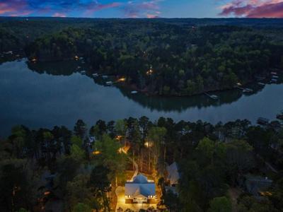 1272 Lakeside Trail