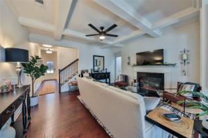 208 TRAILSIDE Way
