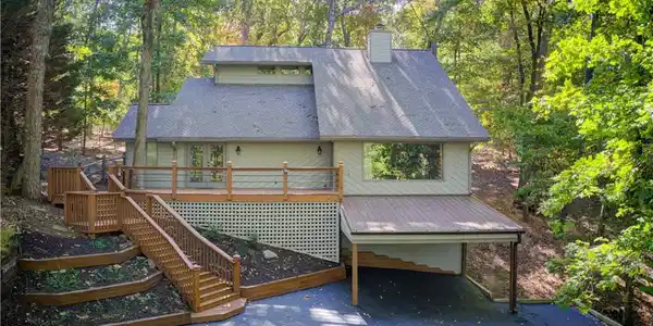 334 Lakeview Trace