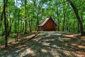 489 Sleepy Hollow Circle