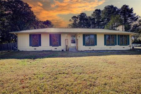 1490 Enchanted lake Drive