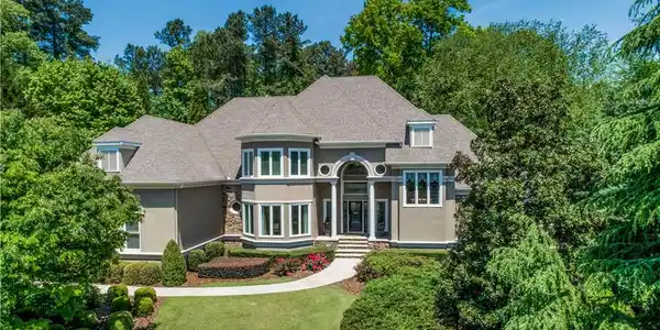 1105 Bay Pointe Crossing