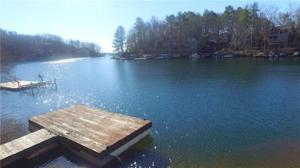 209 Lakeview Circle
