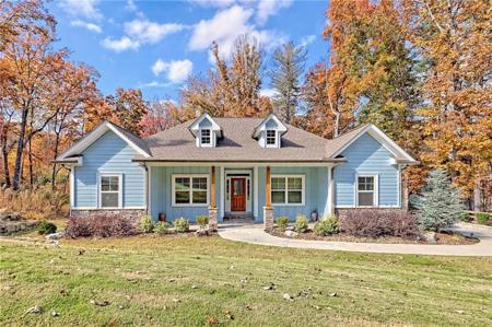 562 Yonah Lake Drive