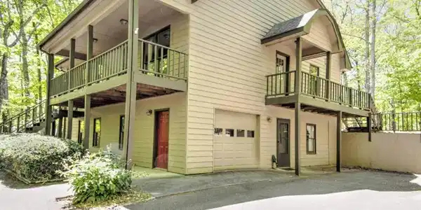 147 Edgewood Lane