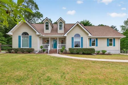 1207 Lakeland Drive