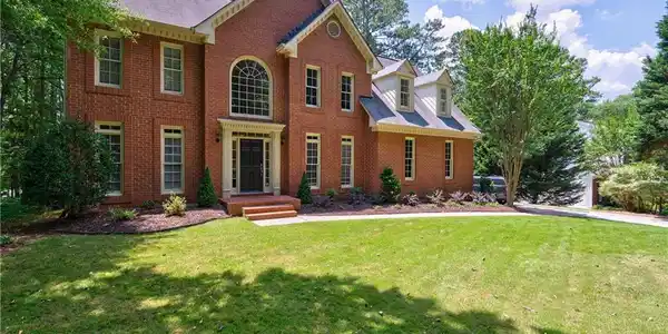 701 Bentwood Trace N