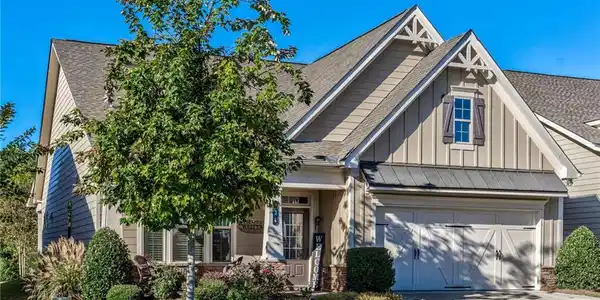324 Hickory Bluffs Parkway