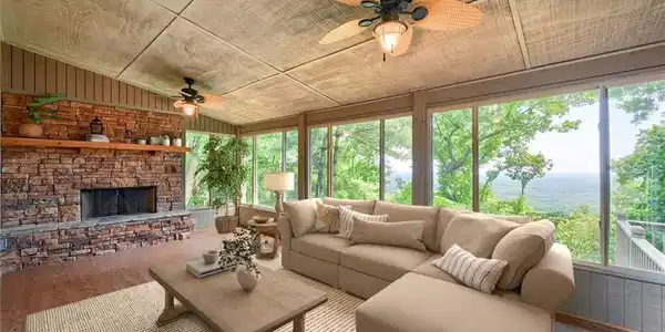 275 Ridgeview Drive