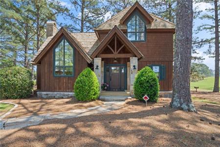 352 Cuscowilla Drive