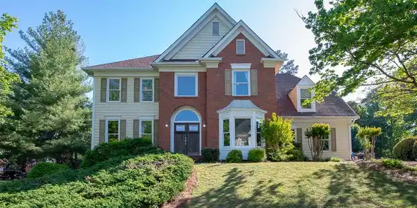 900 Linkside Terrace
