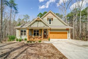 201 Ridgewood Drive