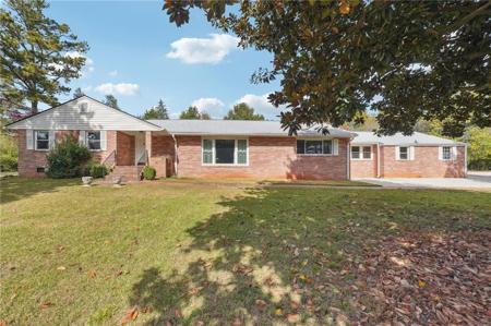 5016 Dewberry Circle