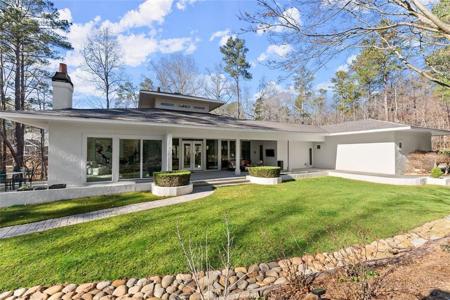 6393 SNELLING MILL Road