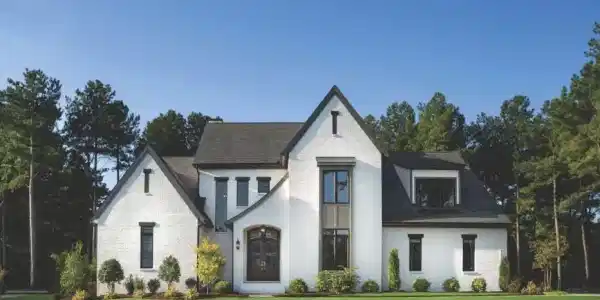 650 NW East Lake Drive