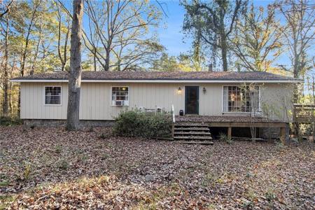 685 Lang Circle