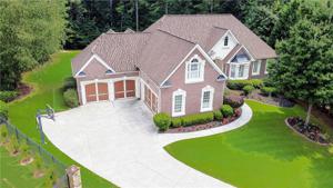 403 Lakewind Court