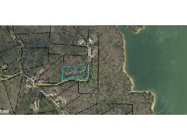 15 Edgewater Drive SE