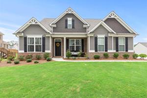 23 Twelve Oaks Drive SE
