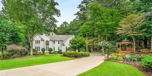 170 Westchester Way
