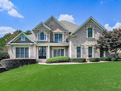 320 Lakebridge Crossing