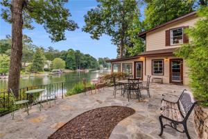 138 Lakeshore