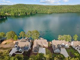 570 Clearwater Landing