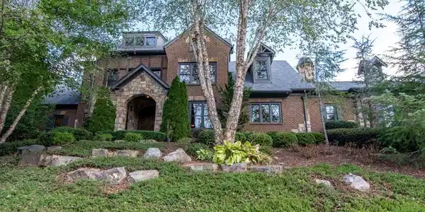 233 Hunley Court
