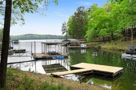 18 Oriole Drive SE