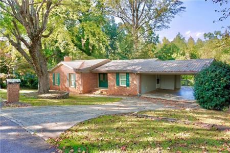 2260 Skyline Drive