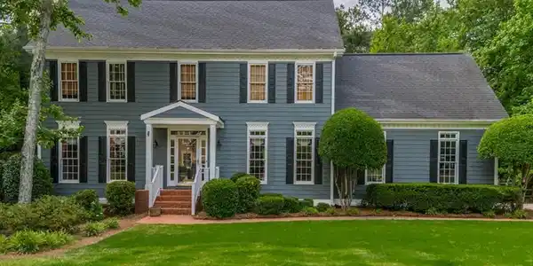913 Hawkhorn Court