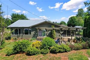 321 Lower Bell Creek Road