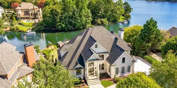 2160 LAKE SHORE
