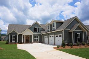 392 Country Club Lane