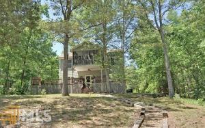 70 Lyle Ln S