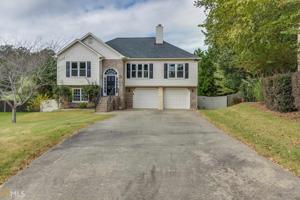453 Christina Way