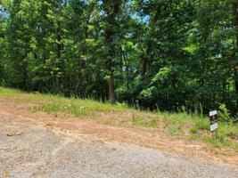 1612 Lakeside Trl