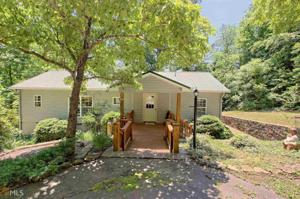 2059 Knob Ln