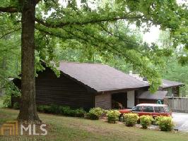 611 Lewis Dr