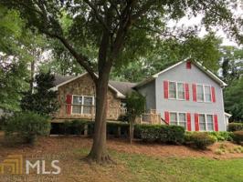 395 Lake Club Cir
