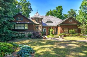 2840 Emerald Dr