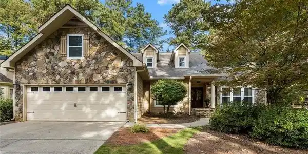 210 Lake Pines Pt
