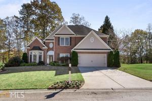 2475 Ridgelake Dr