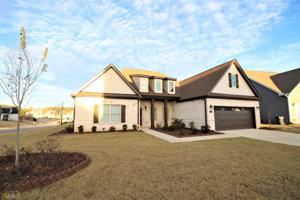 501 Lago Court
