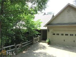 75 Padsett Ct