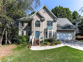 303 Lismore Ter