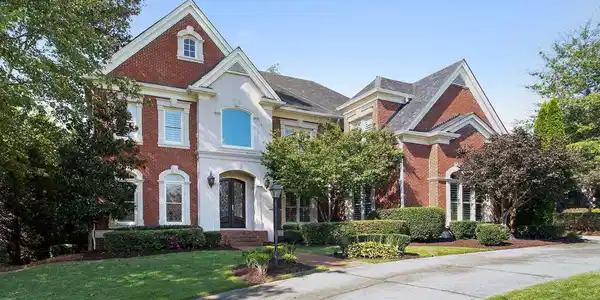 2215 Blackheath